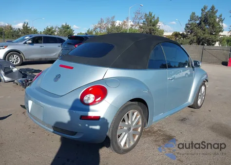 2010 Volkswagen New Beetle 2.5L z USA, uszkodzony, nr VIN 3VWRG3AL1AM003854